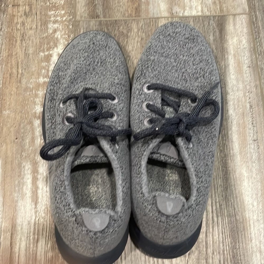 Allbirds Gray Wool Sneakers 8 - Picture 4 of 7
